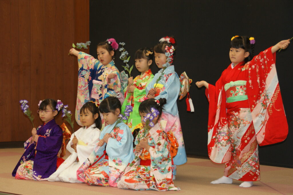 おゆうぎ会を開催しました